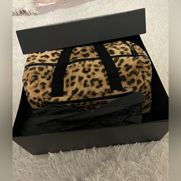 Saint Laurent YSL Nuxx duffle leopard corduroy bag. Brand new, with box. - Picture 4 of 6